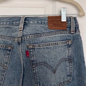 Levi’s wedgie jeans